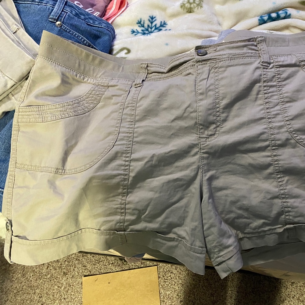 Sonoma Shorts Tan